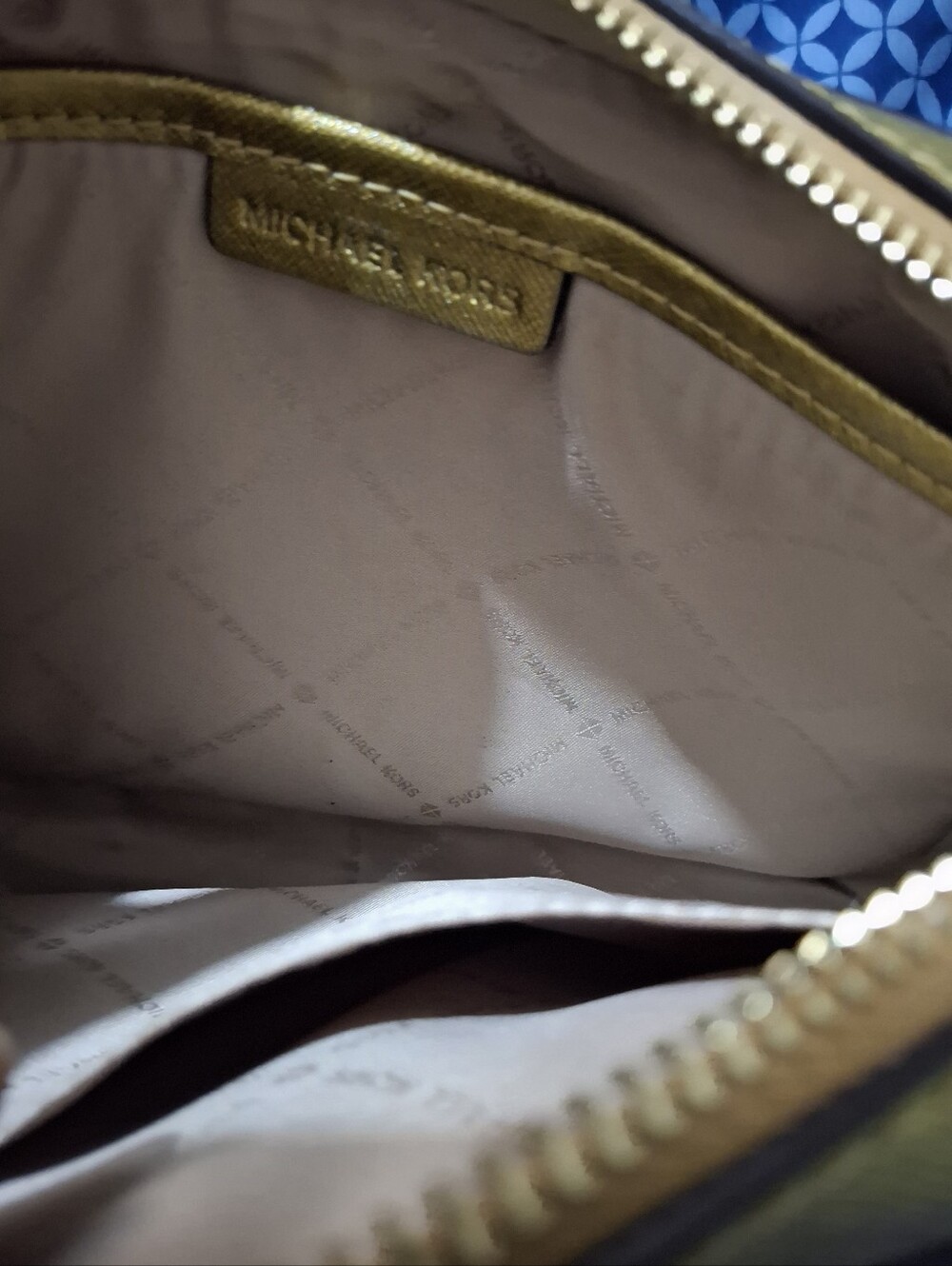 Michael Kors Metallic Gold Saffiano Crossbody Shoulder Bag - Picture 4 of 4